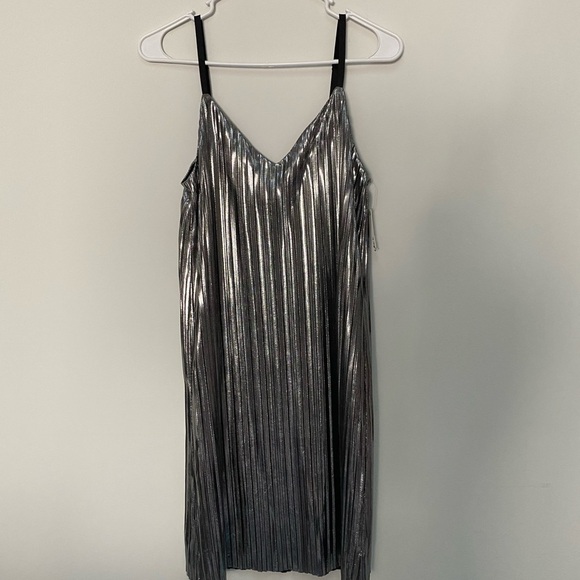 NWT Design Labs metallic shift dress - Picture 1 of 7